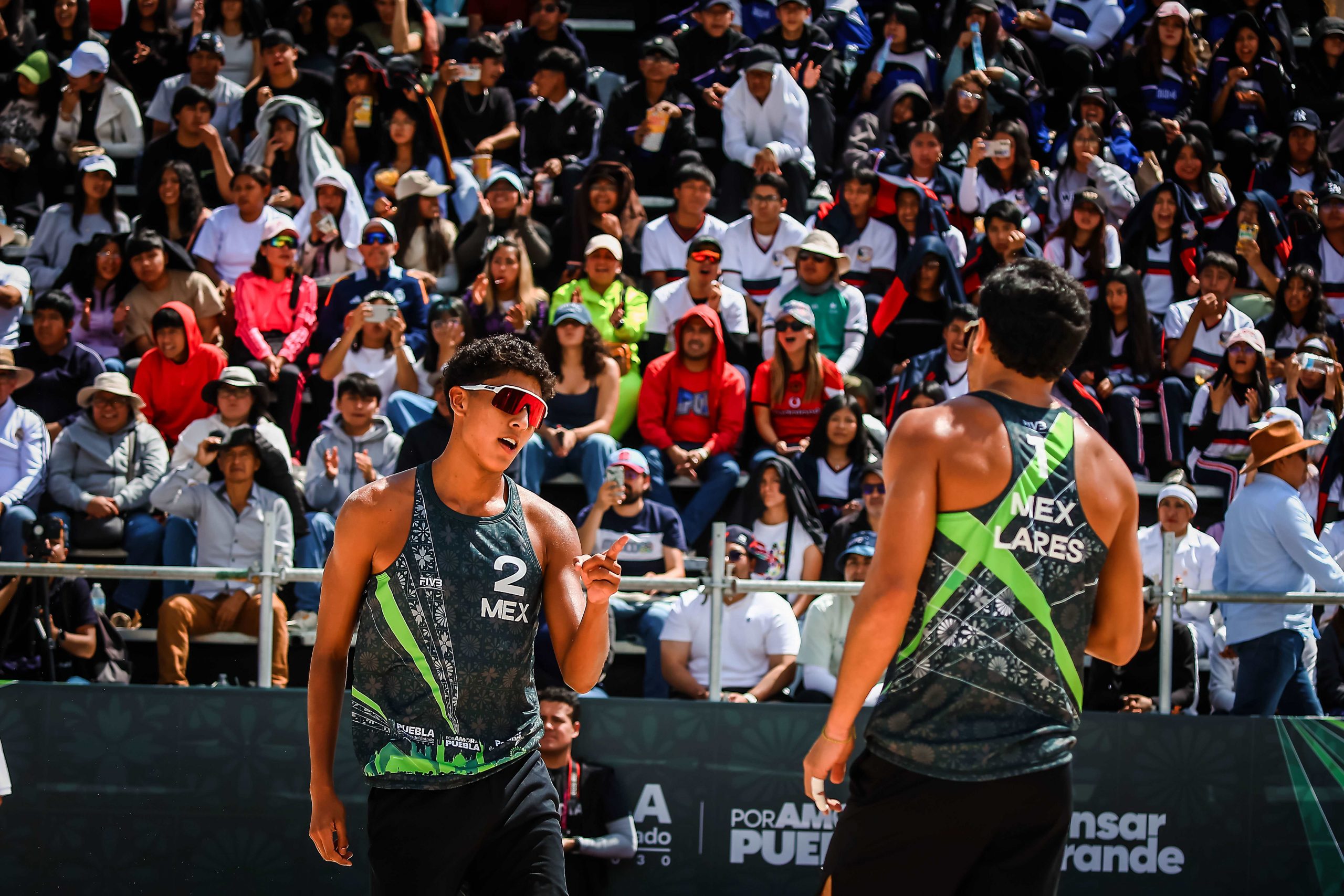 Mexican beach volleyball stars Lares and Carlos Andres